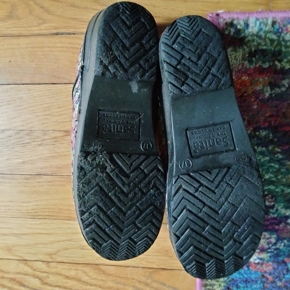 Colorful Clogs - Picture 3 of 6